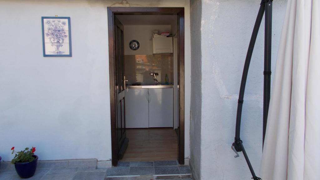 Guest House Accommodation Rupine Премантура Стая снимка